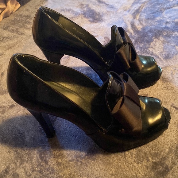 Stuart Weitzman shoes - Picture 2 of 8